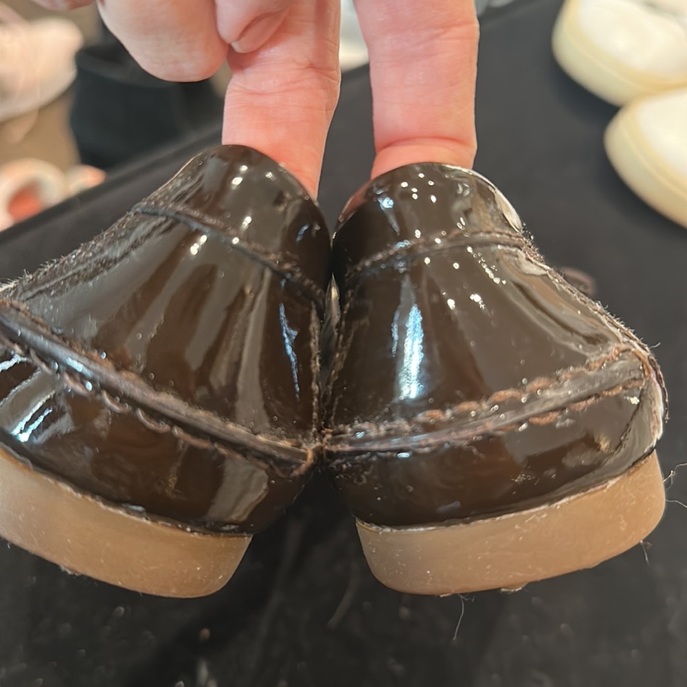 Coach shoes never used - Picture 3 of 3